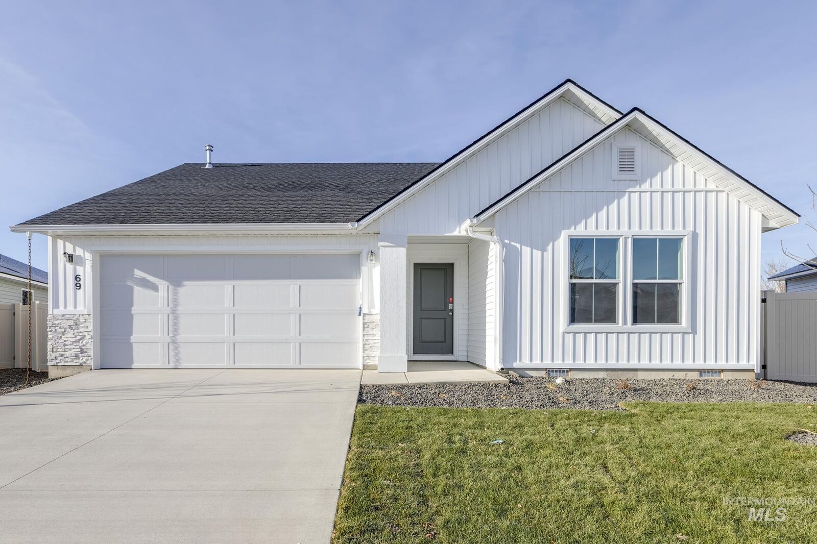 Property Photo:  69 S Woodland Grove Way  ID 83687 