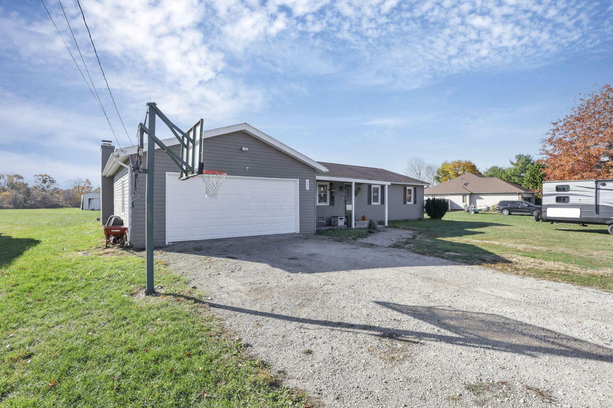 Property Photo:  261 Valley Drive NE  OH 43055 