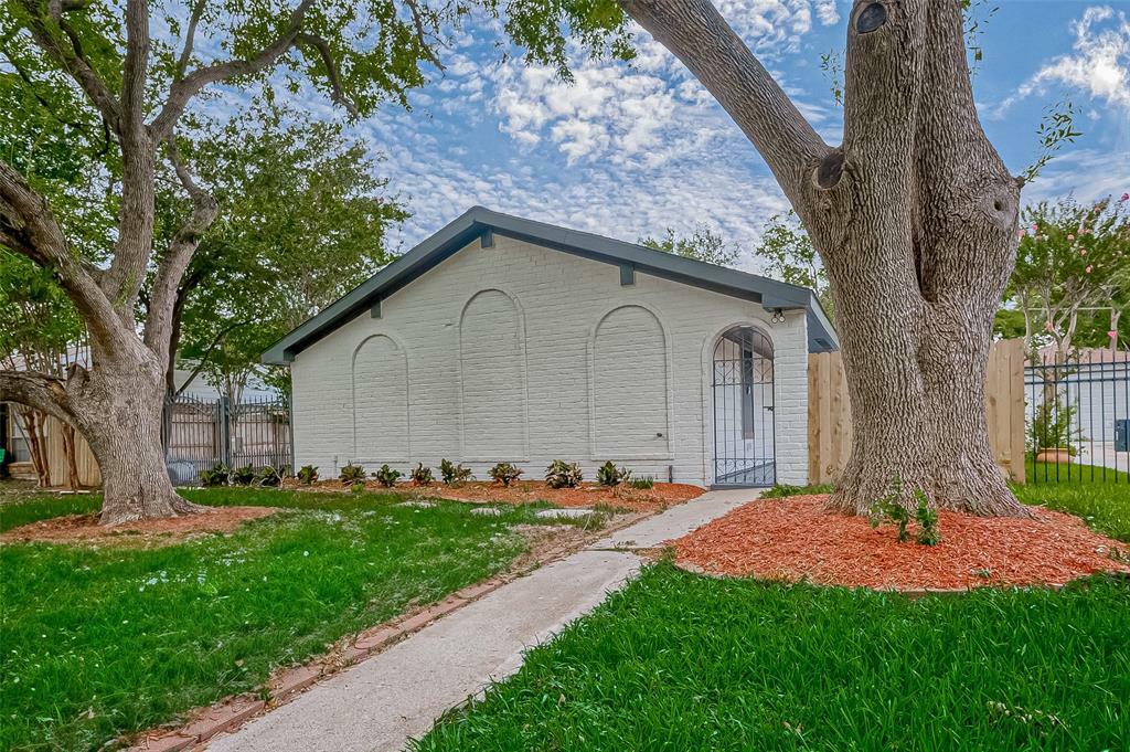 Property Photo:  12514 Whittington  TX 77077 