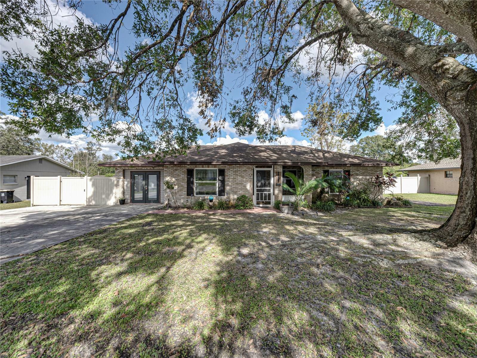 Property Photo:  2339 Ridgeview Drive  FL 33810 