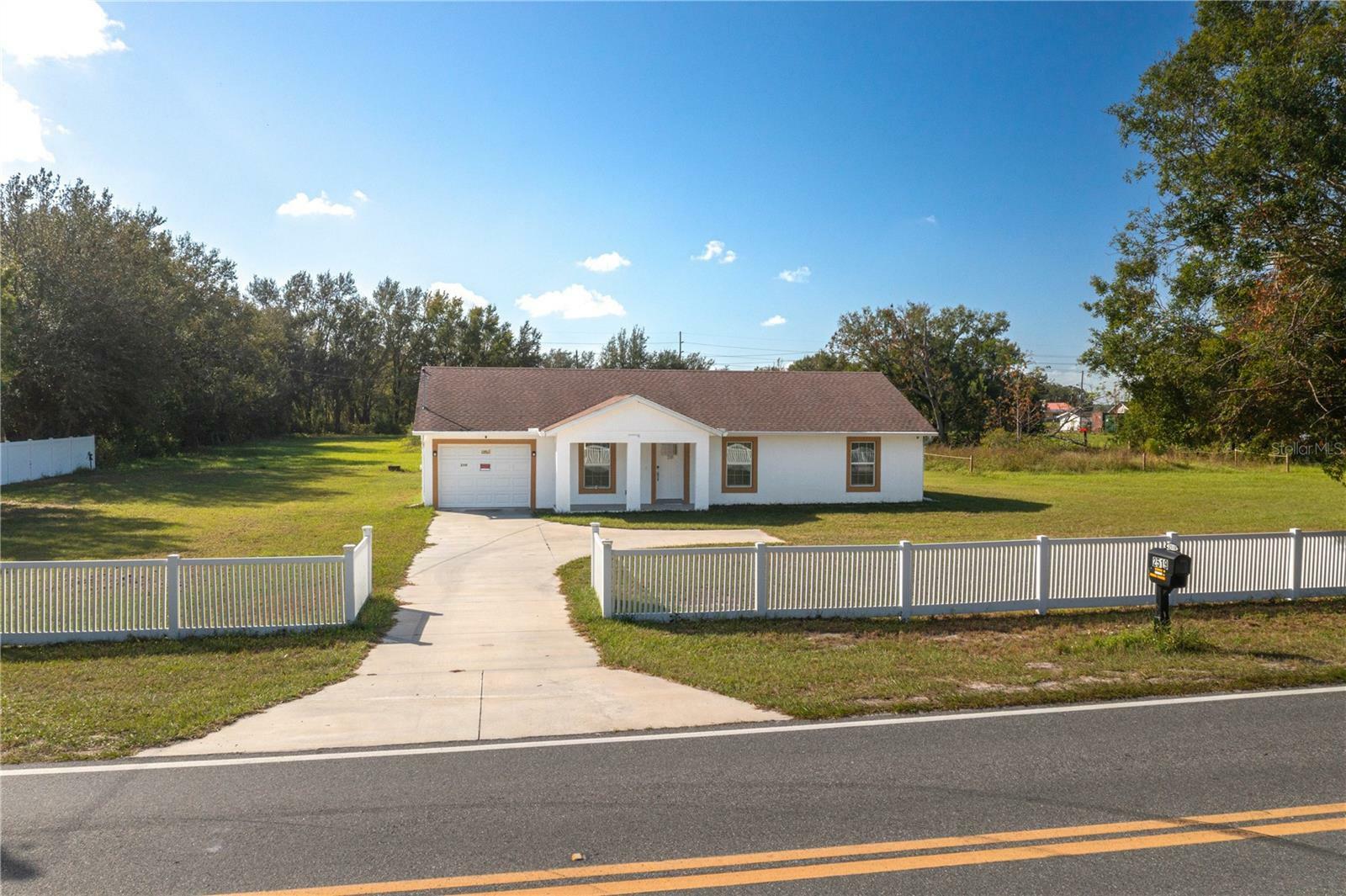 Property Photo:  2519 Old Bartow Road  FL 33859 