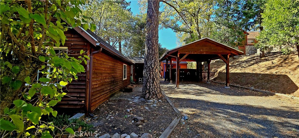 Property Photo:  21661 Crest Forest Drive  CA 92322 