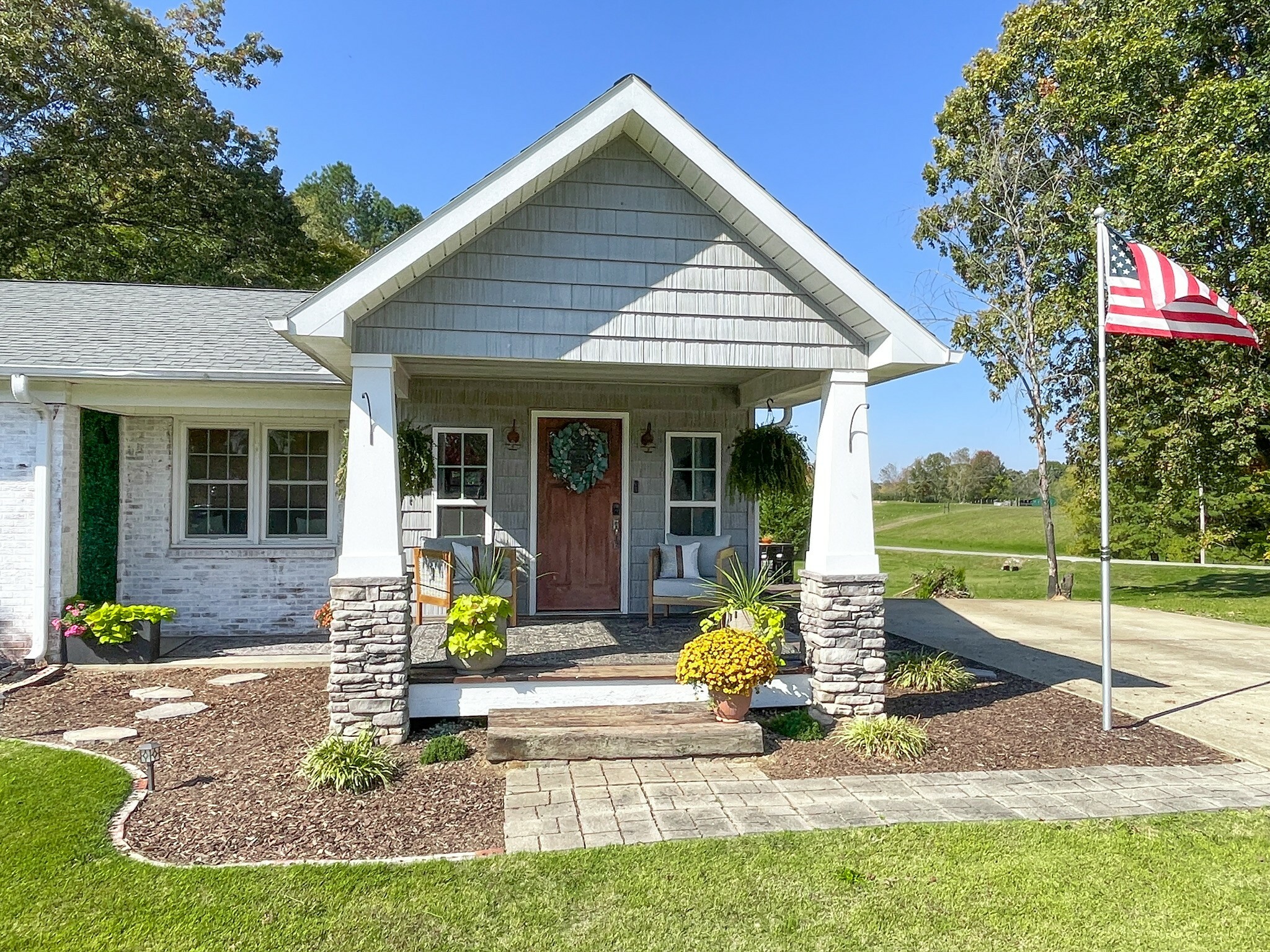 Property Photo:  505 2nd Ave S  TN 38469 