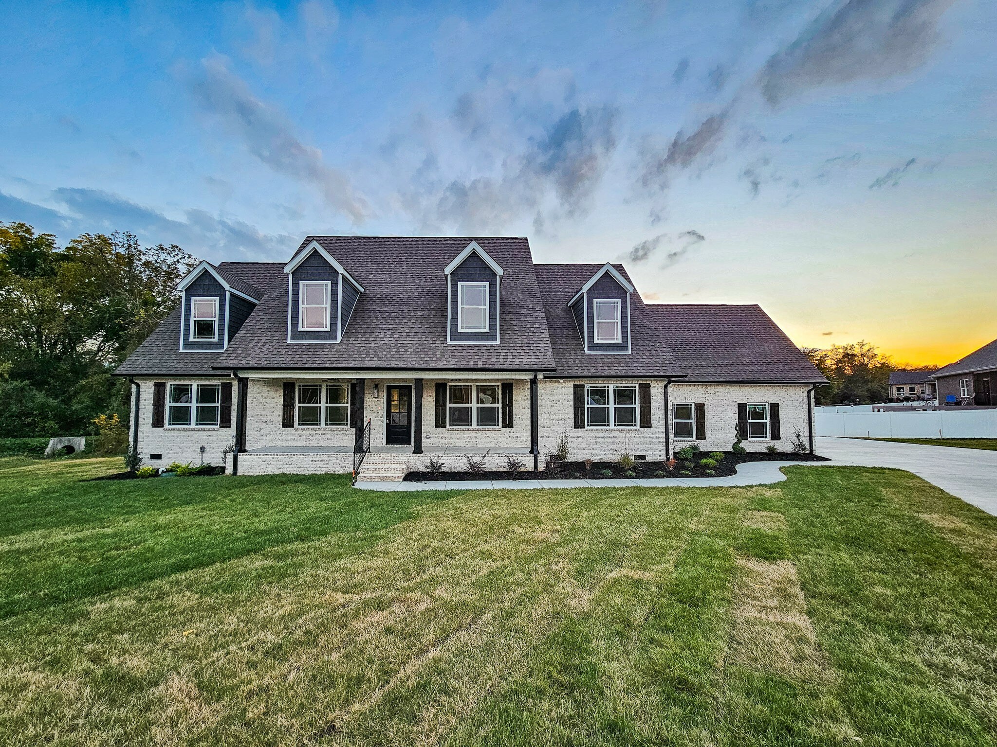 Property Photo:  607 Apple Blossom Trl  TN 37160 