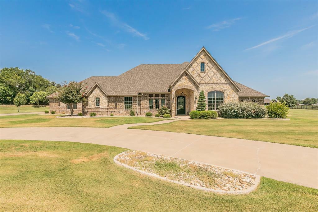 Property Photo:  2104 Yucatan Drive  TX 76048 