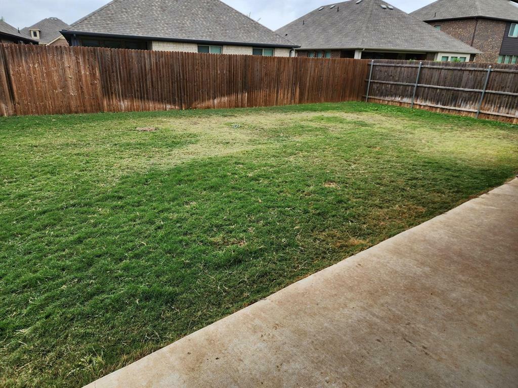 Property Photo:  4121 Mountain Meadow Road  TX 76036 