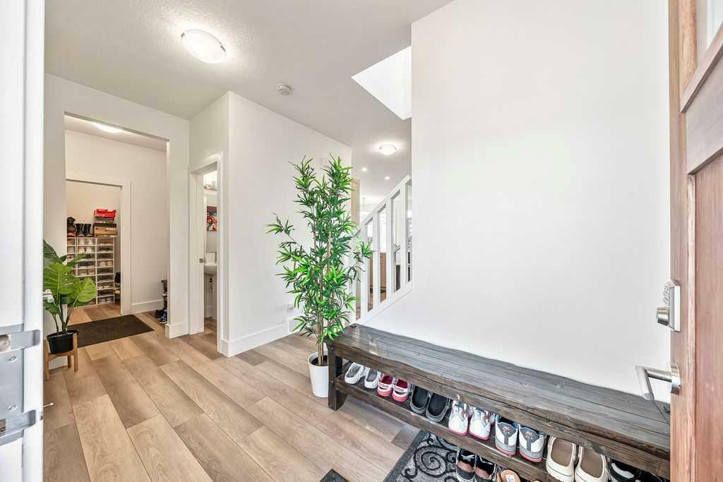 Property Photo:  507 Monterey Drive SE  AB T1V 0H6 