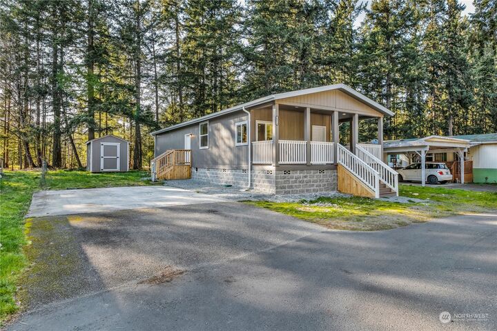 Property Photo: 20314 135th Avenue E 29 WA 98338