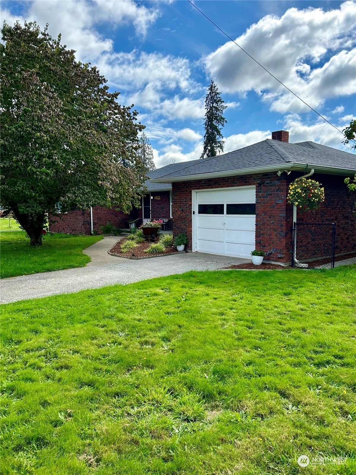 Property Photo:  4421 89th Avenue SE  WA 98501 