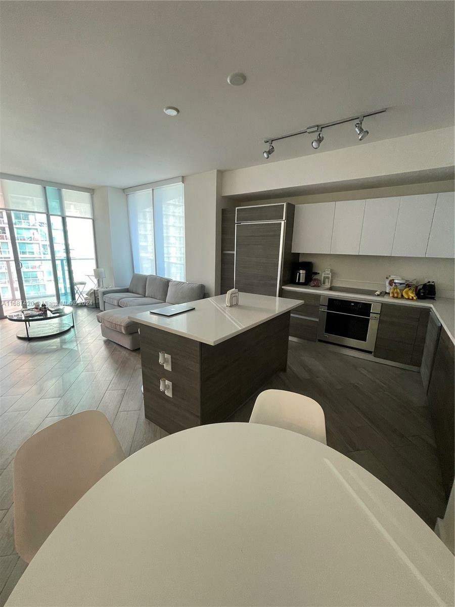 Property Photo:  1100 S Miami Ave 1601  FL 33130 