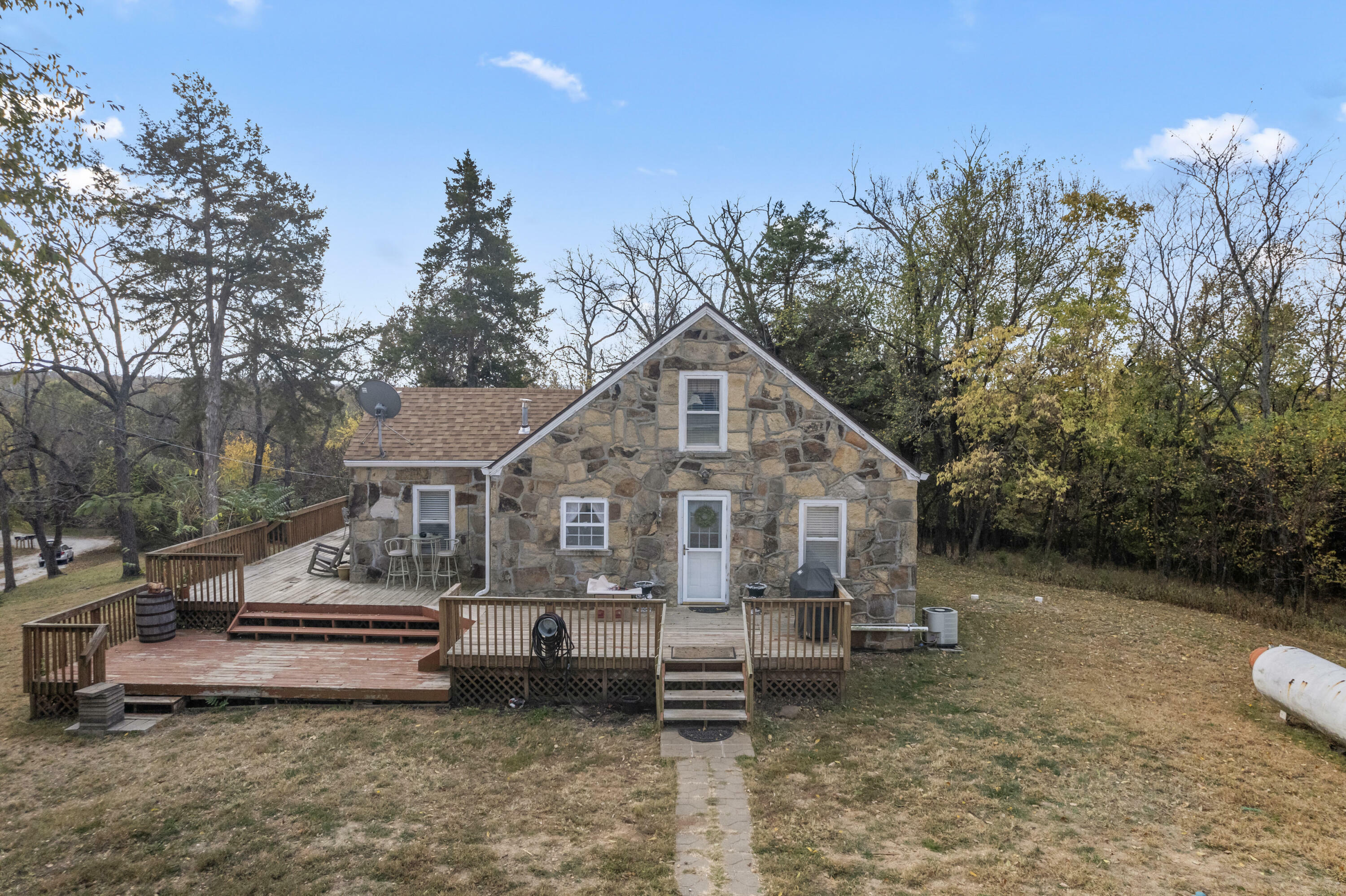Property Photo: 4849 S 15th Road MO 65601