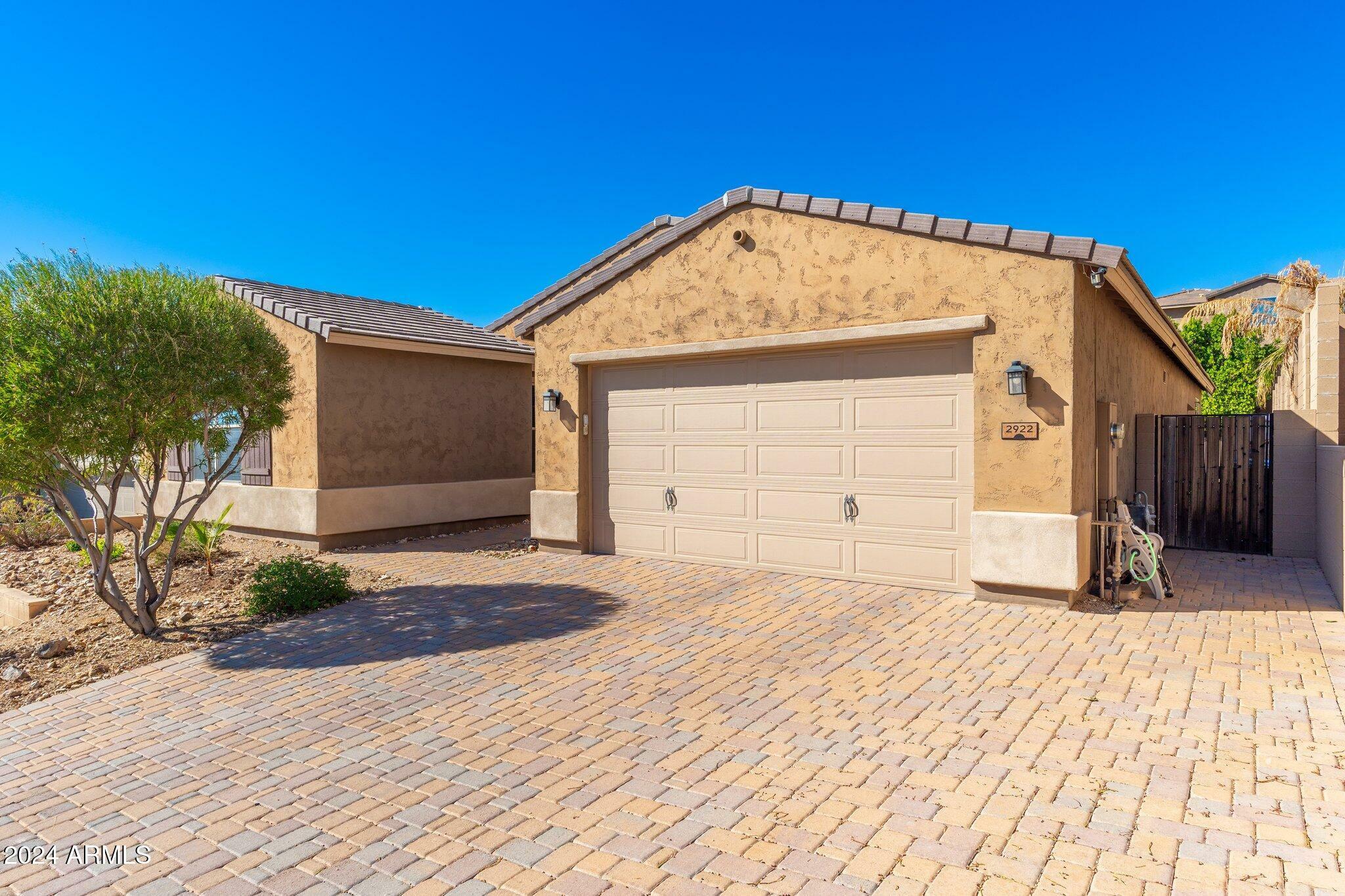 Property Photo:  2922 W Amber Sun Drive  AZ 85085 