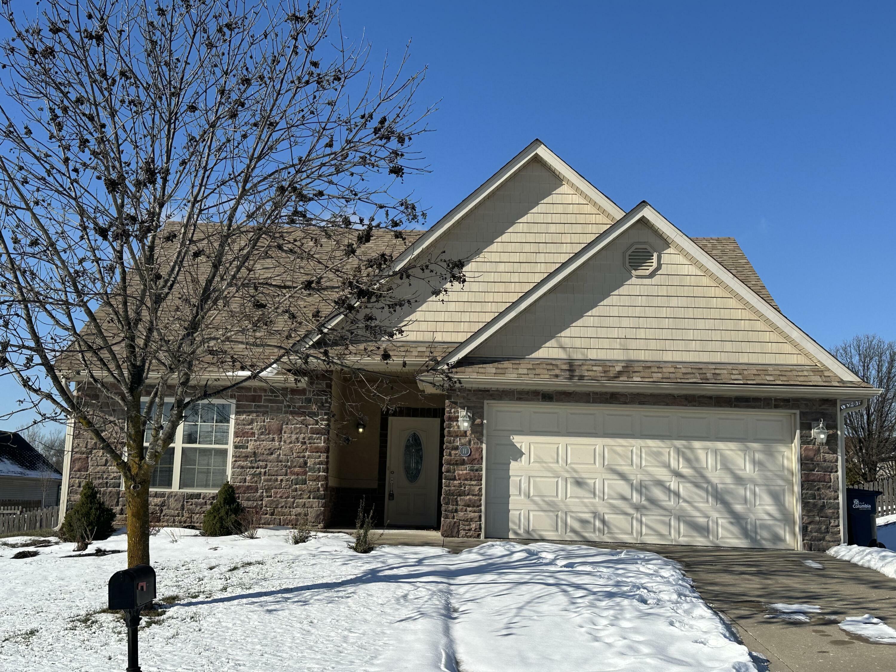 Property Photo: 11 St Augustine Dr MO 65201