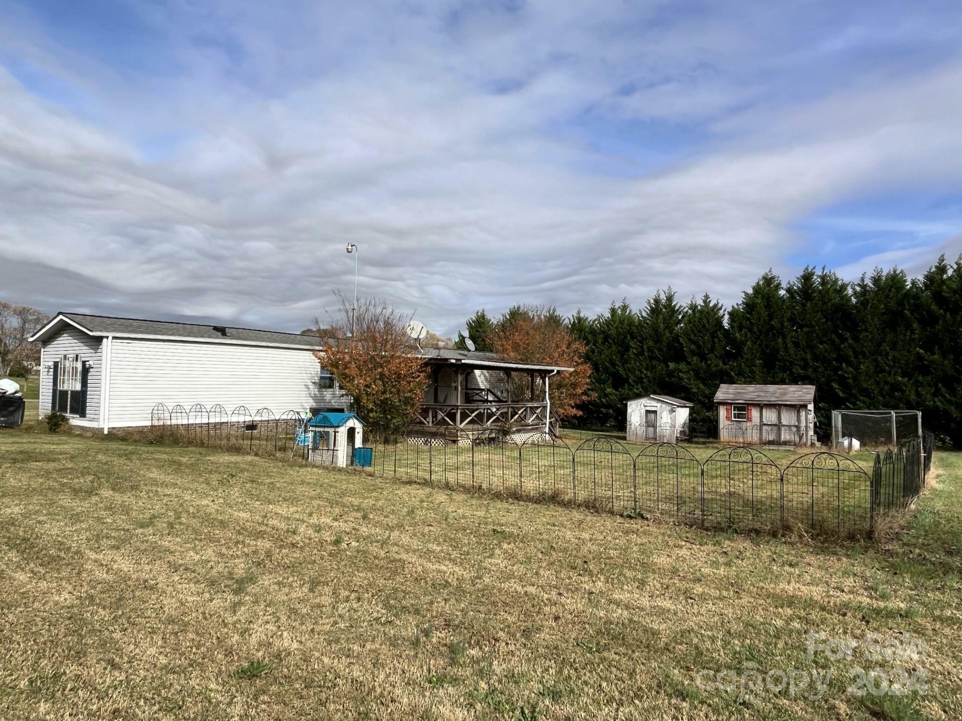 Property Photo:  120 Southway Lane  NC 28625 