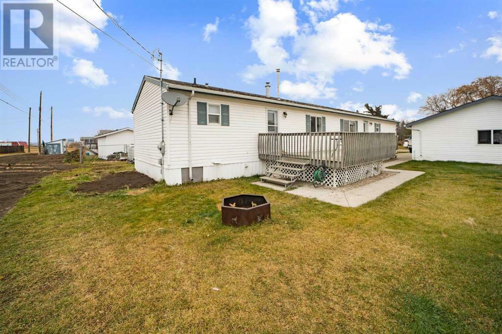 Property Photo:  4910 52 Street  AB T0B 2V0 