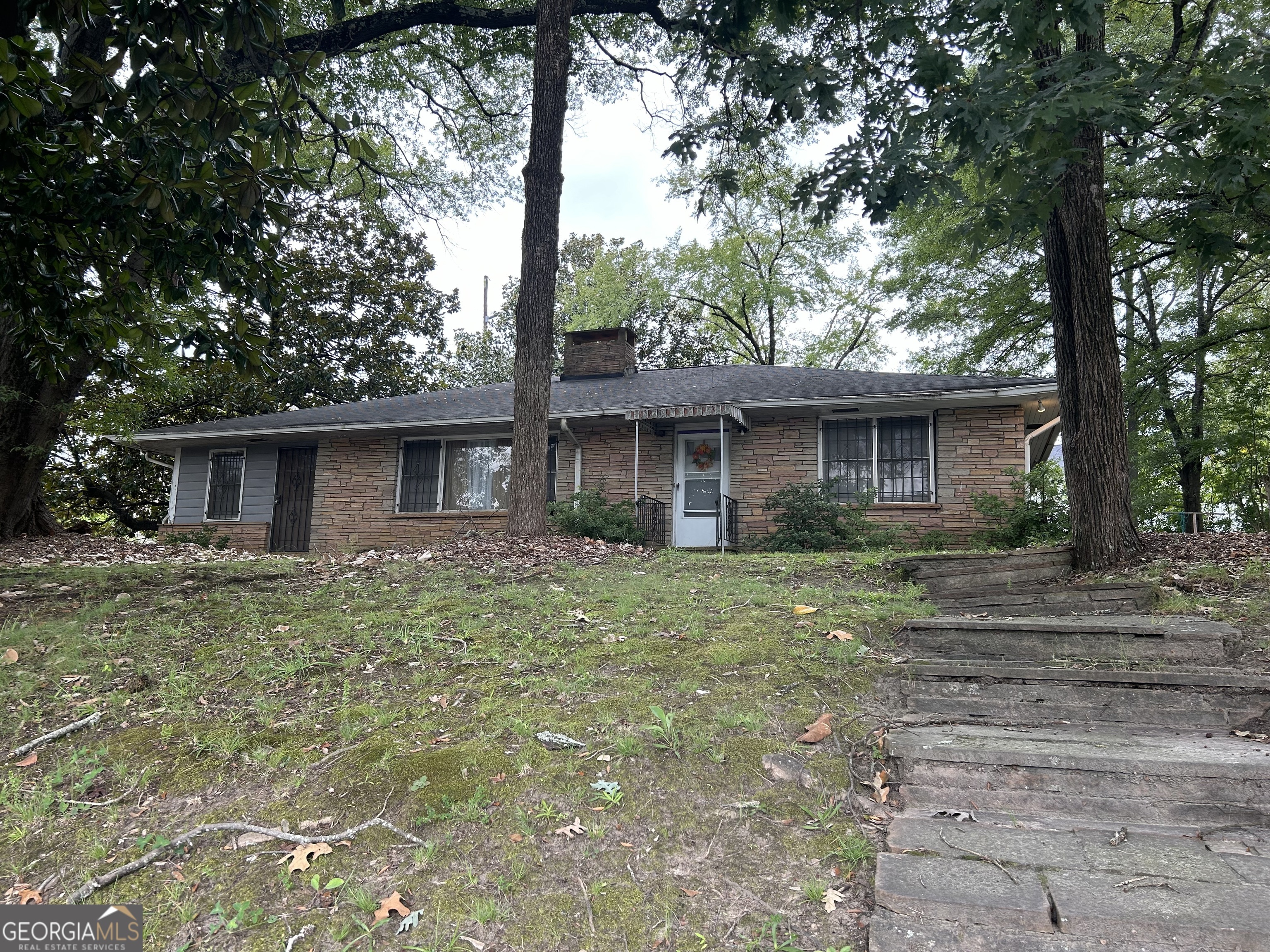 1930 Hollywood Road NW  Atlanta GA 30318 photo