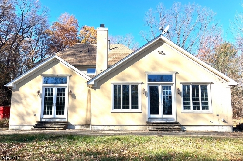 Property Photo:  15 Cliffwood Rd  NJ 07930 