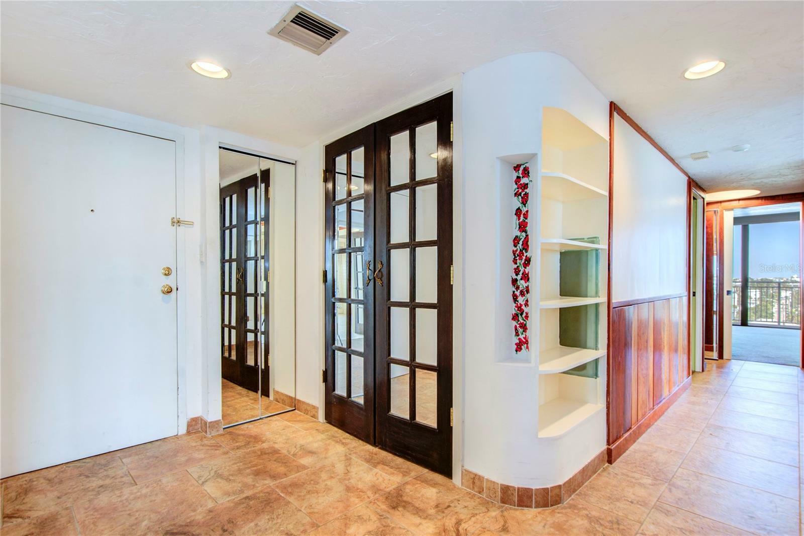 Property Photo:  7600 Bayshore Drive 606  FL 33706 