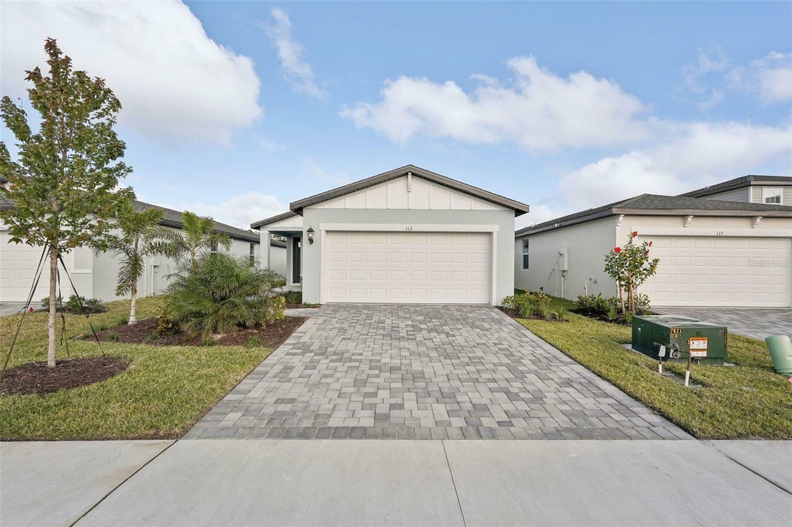 Property Photo:  113 Whiteland Bend  FL 34275 