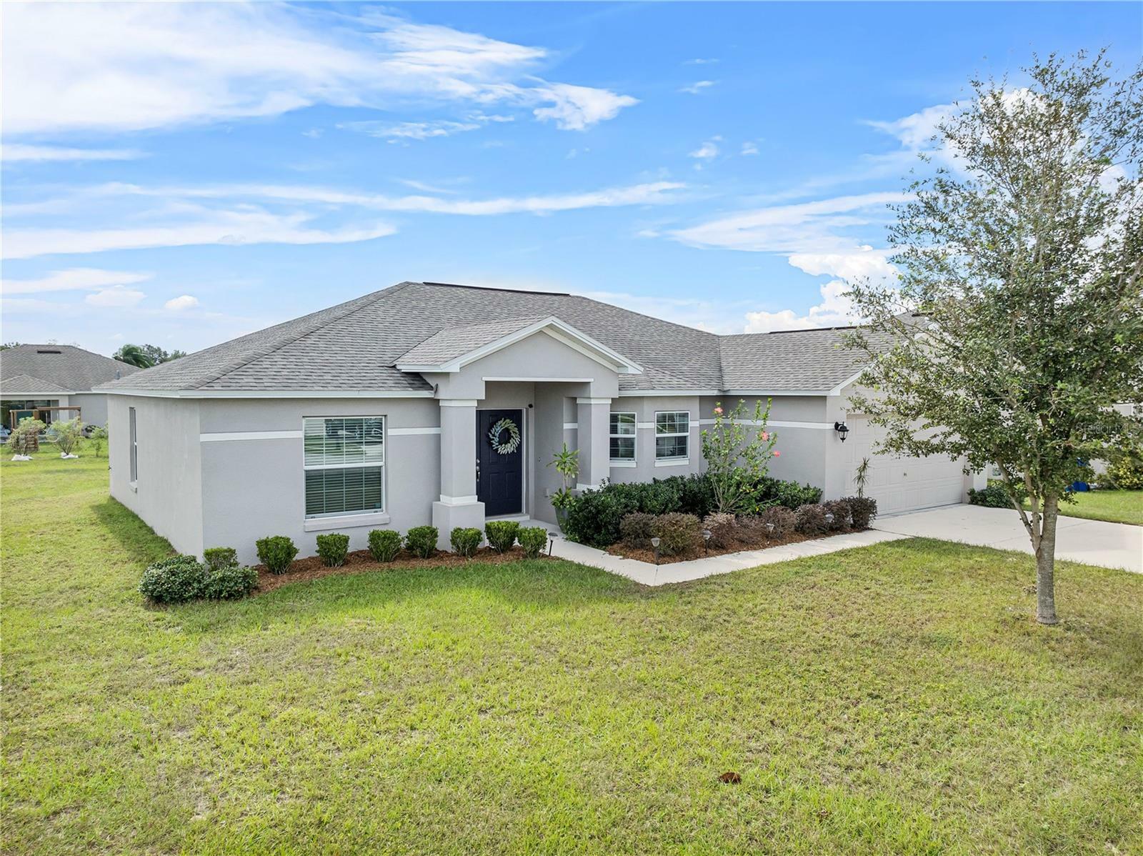 Property Photo:  1664 Lemon Avenue  FL 33881 