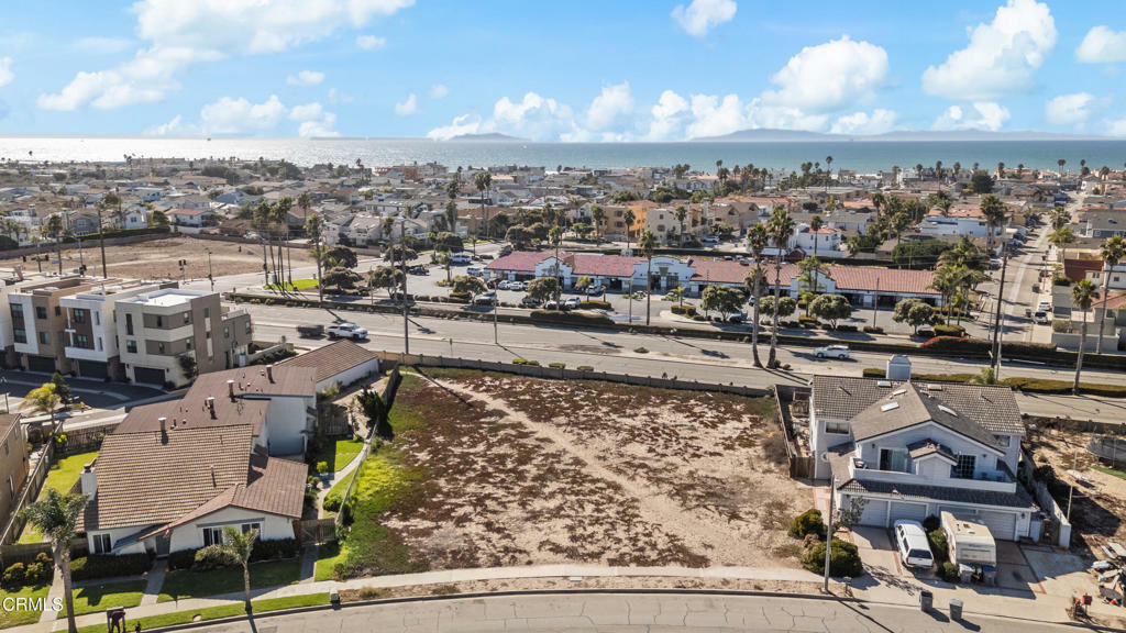 Property Photo:  1011 Dunes Street  CA 93035 