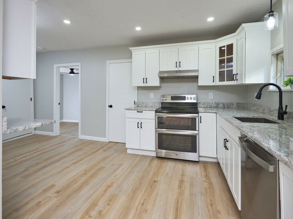 Property Photo: 10 Ackerman Rd MA 01527