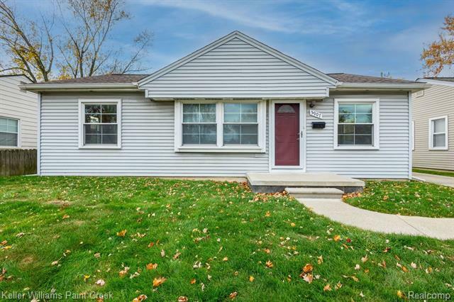 Property Photo:  3907 Coolidge Highway  MI 48073 