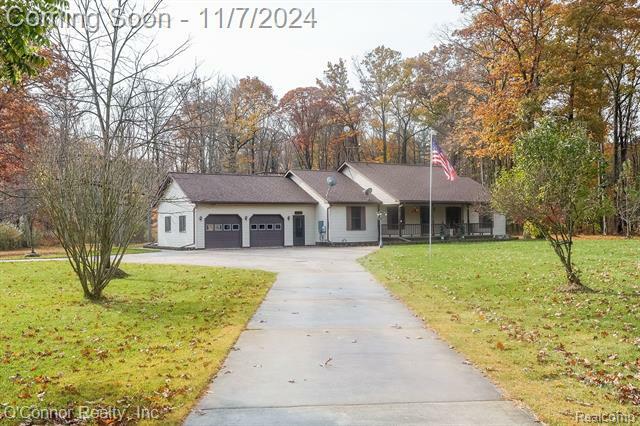 5343 Davis Road  St. Clair Twp MI 48079 photo