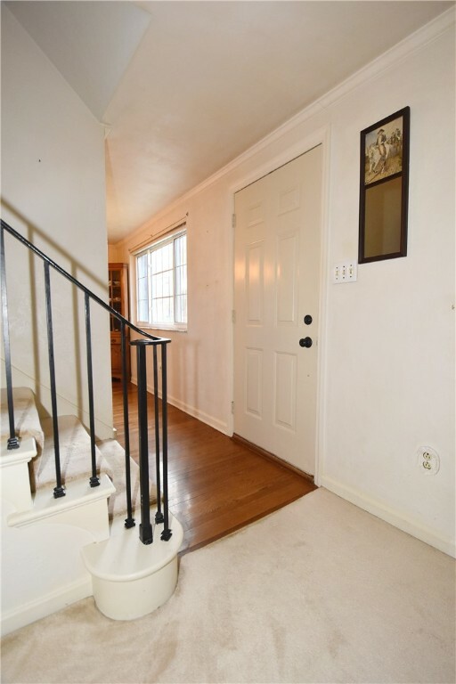 Property Photo:  2326 High Oak Dr  PA 15220 