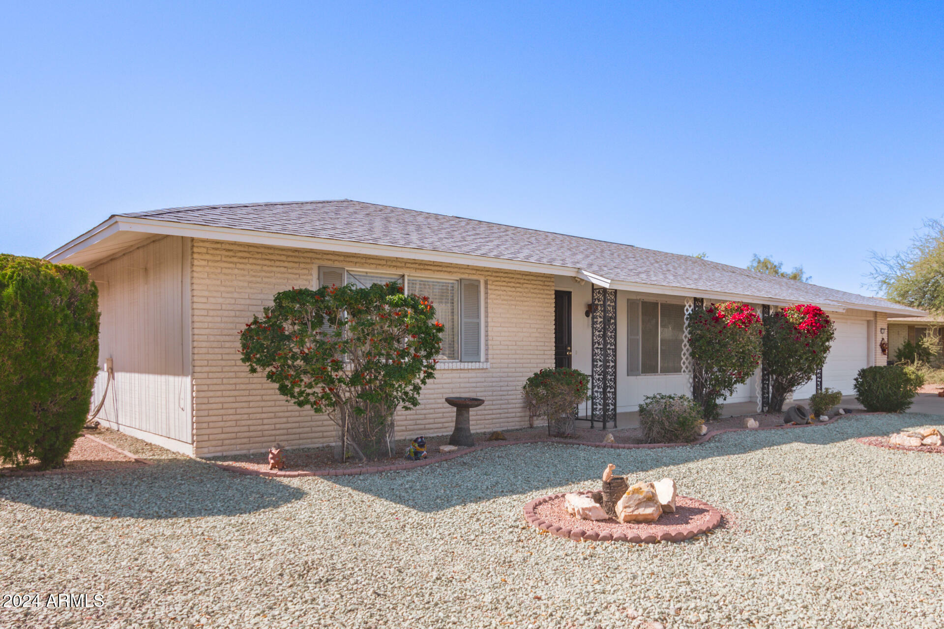 Property Photo:  9409 W Glen Oaks Circle N  AZ 85351 