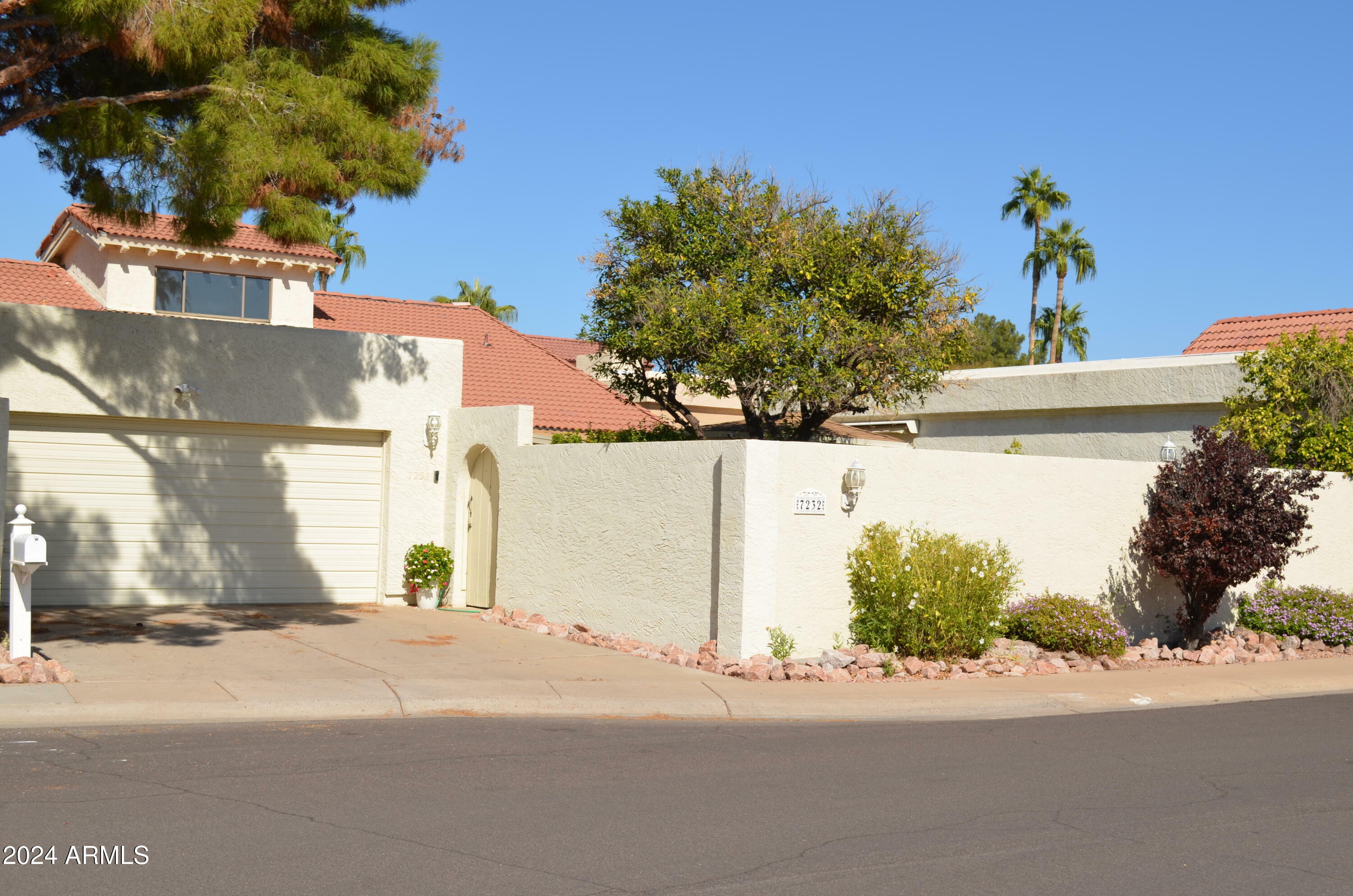 Property Photo:  7232 E Maverick Road  AZ 85258 