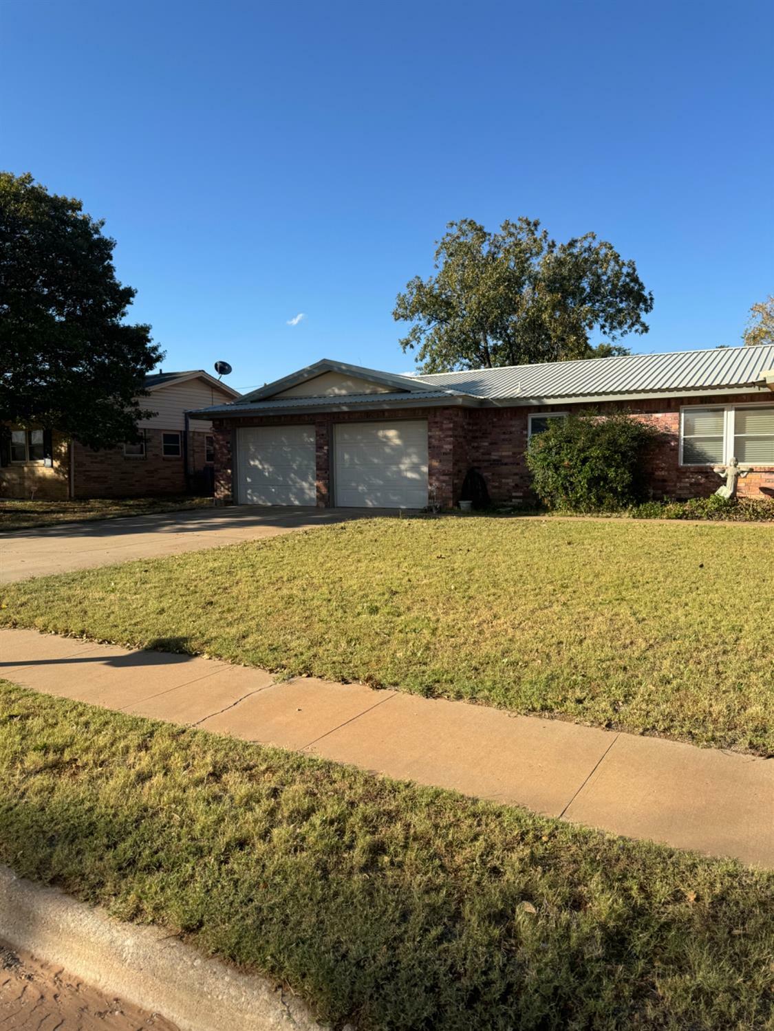 Property Photo:  815 Linda Lane  TX 79323 