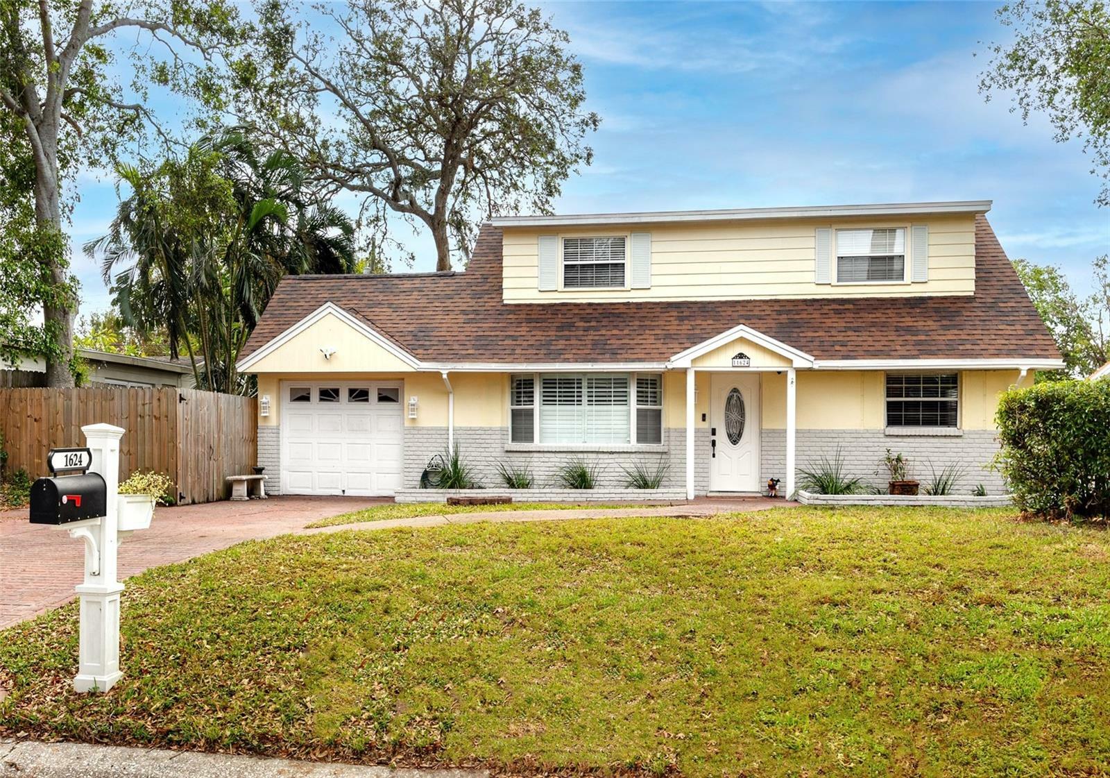 Property Photo:  11624 Pinedale Avenue  FL 33772 