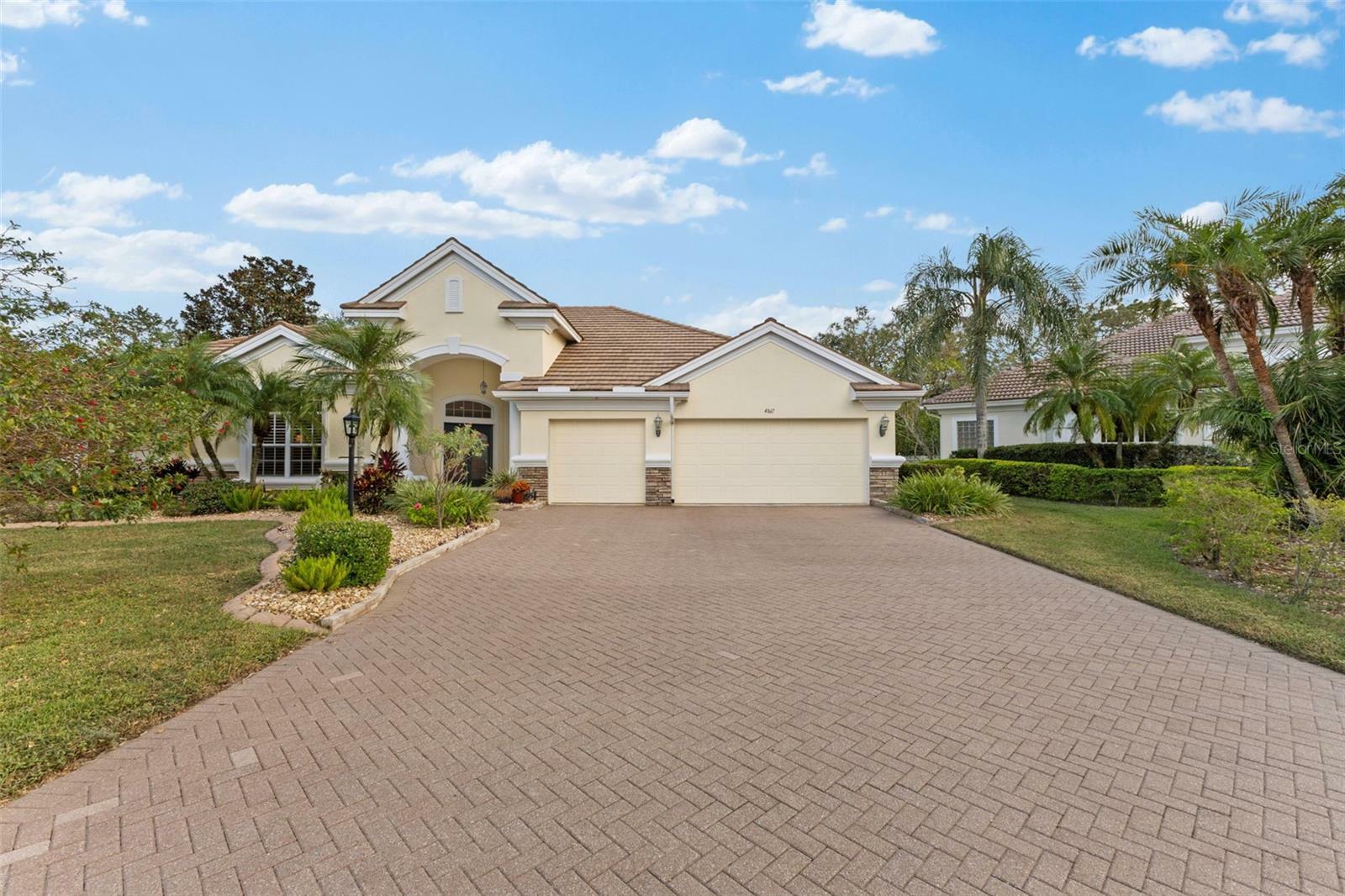 Property Photo:  4867 Carrington Circle  FL 34243 