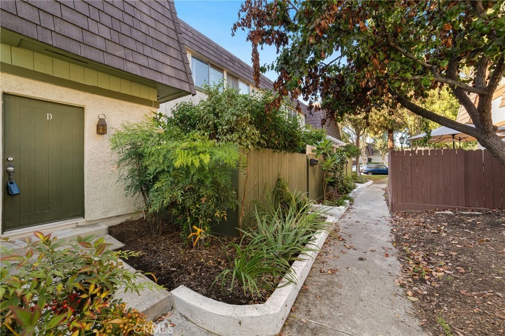 Property Photo:  2864 E Jackson Avenue D  CA 92806 