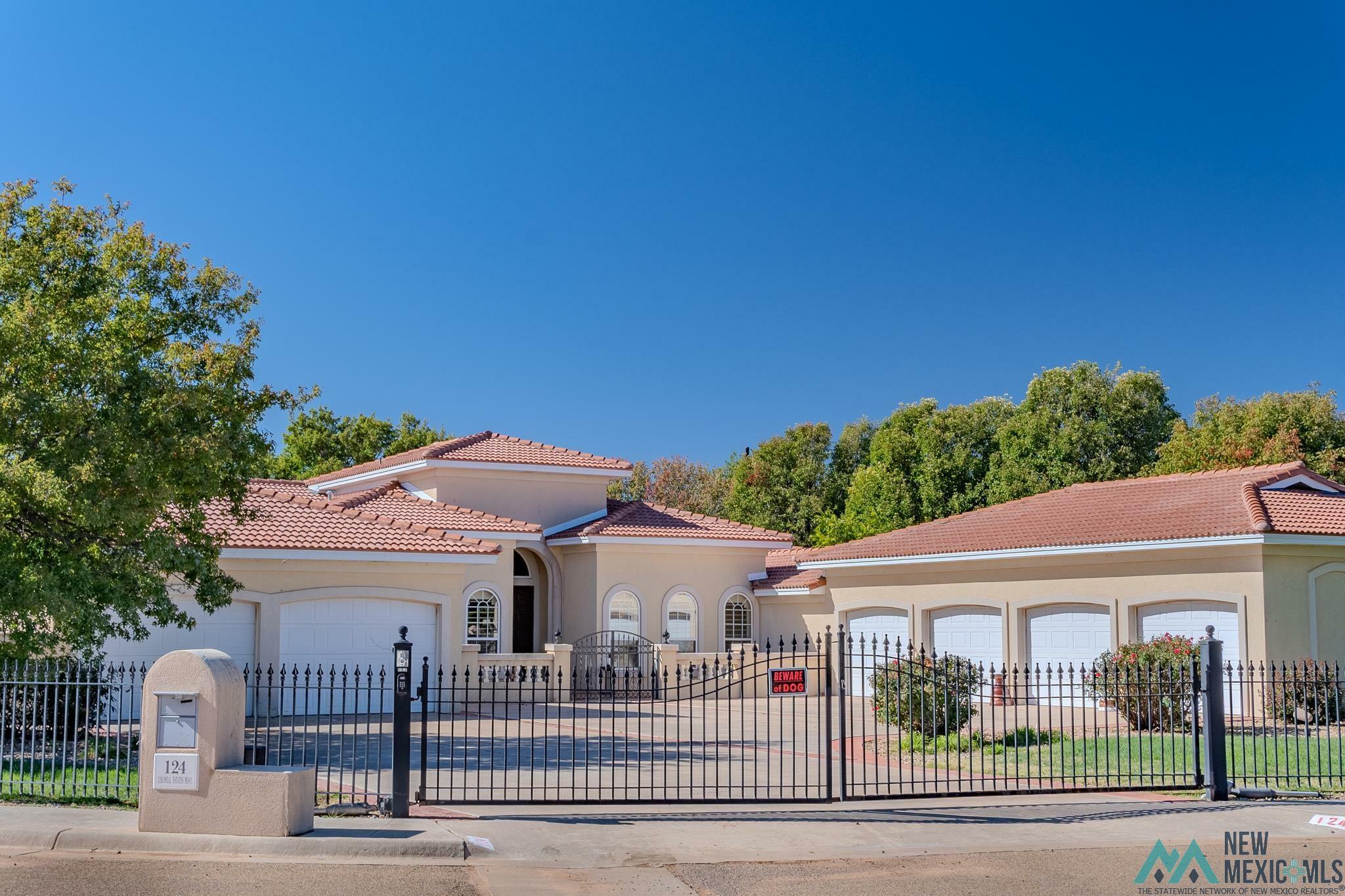 Property Photo:  124 Colonial Estates Parkway  NM 88101 