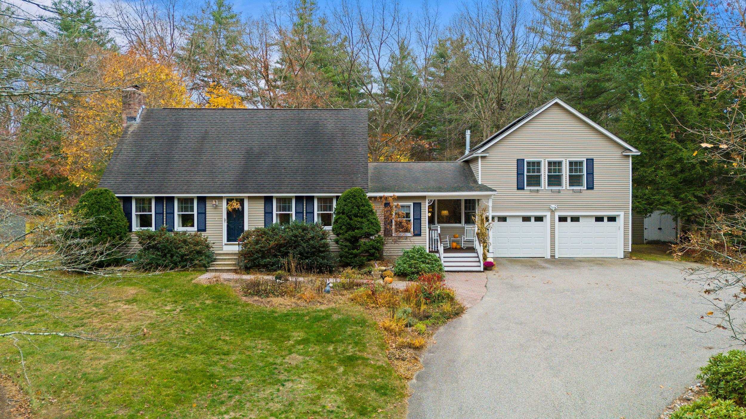 Property Photo:  9 Century Lane  NH 03052 