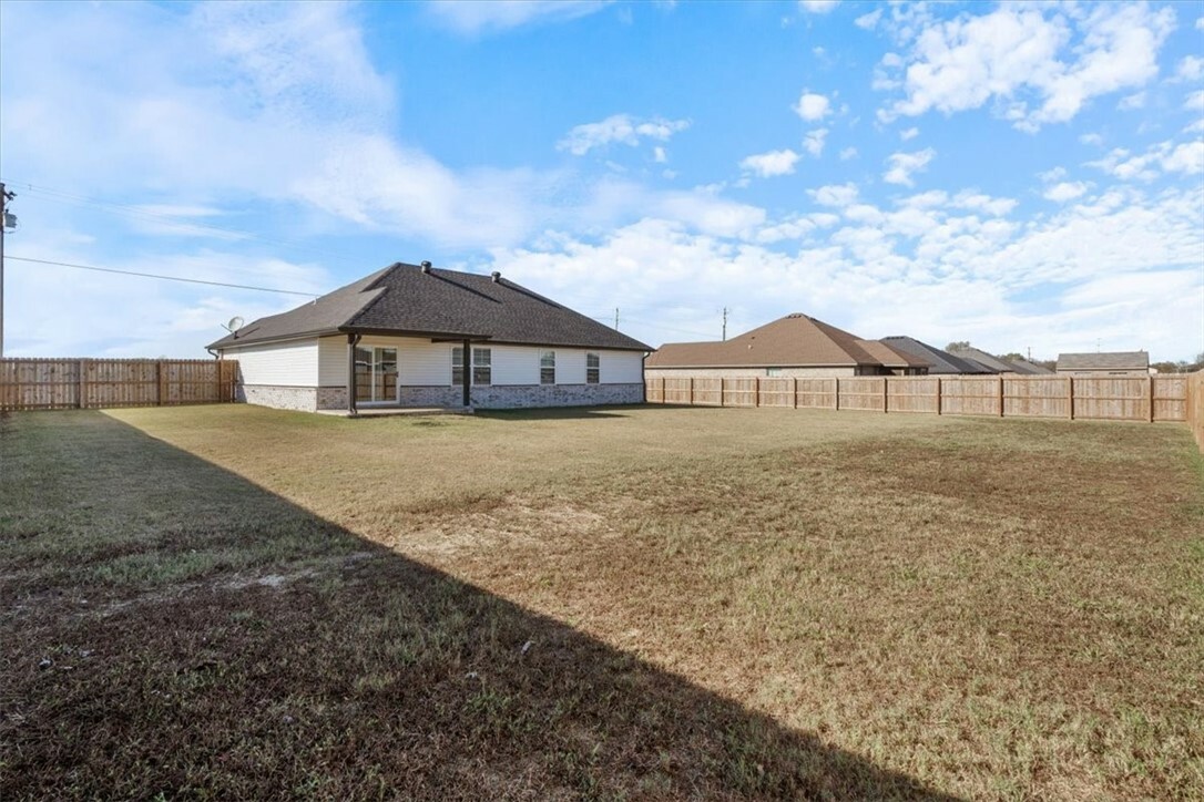 Property Photo:  1520 Taylor Orchard Road  AR 72734 