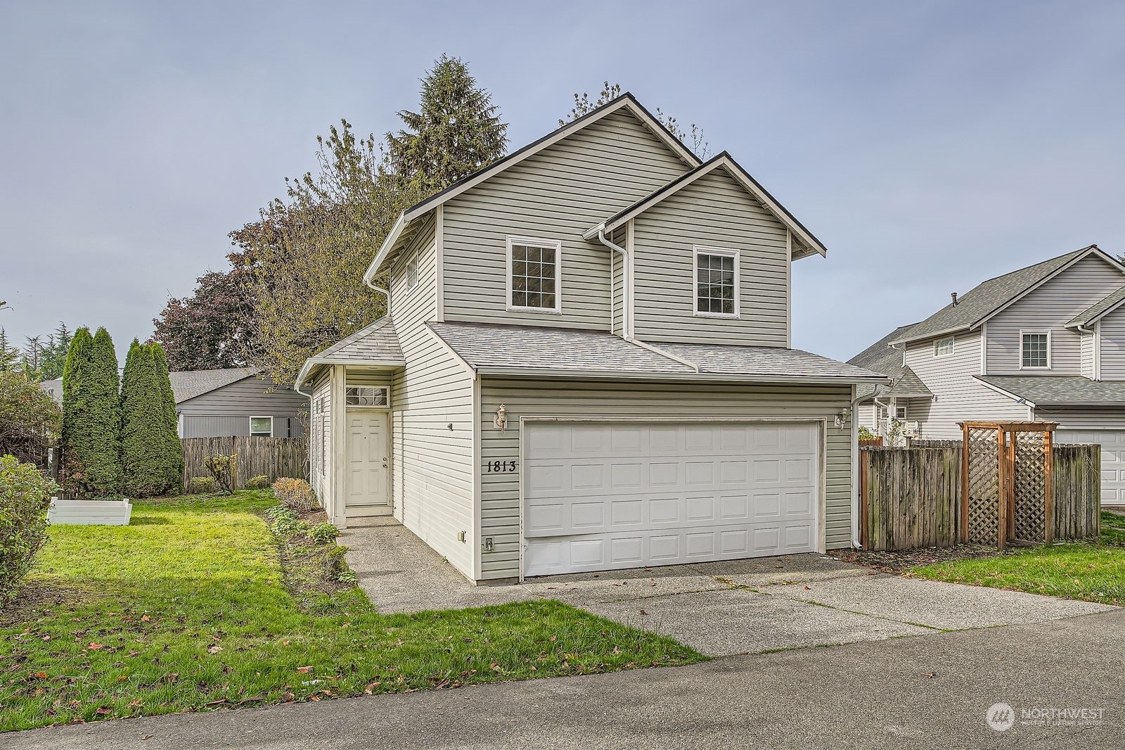 1813 Harrington Avenue NE  Renton WA 98056 photo