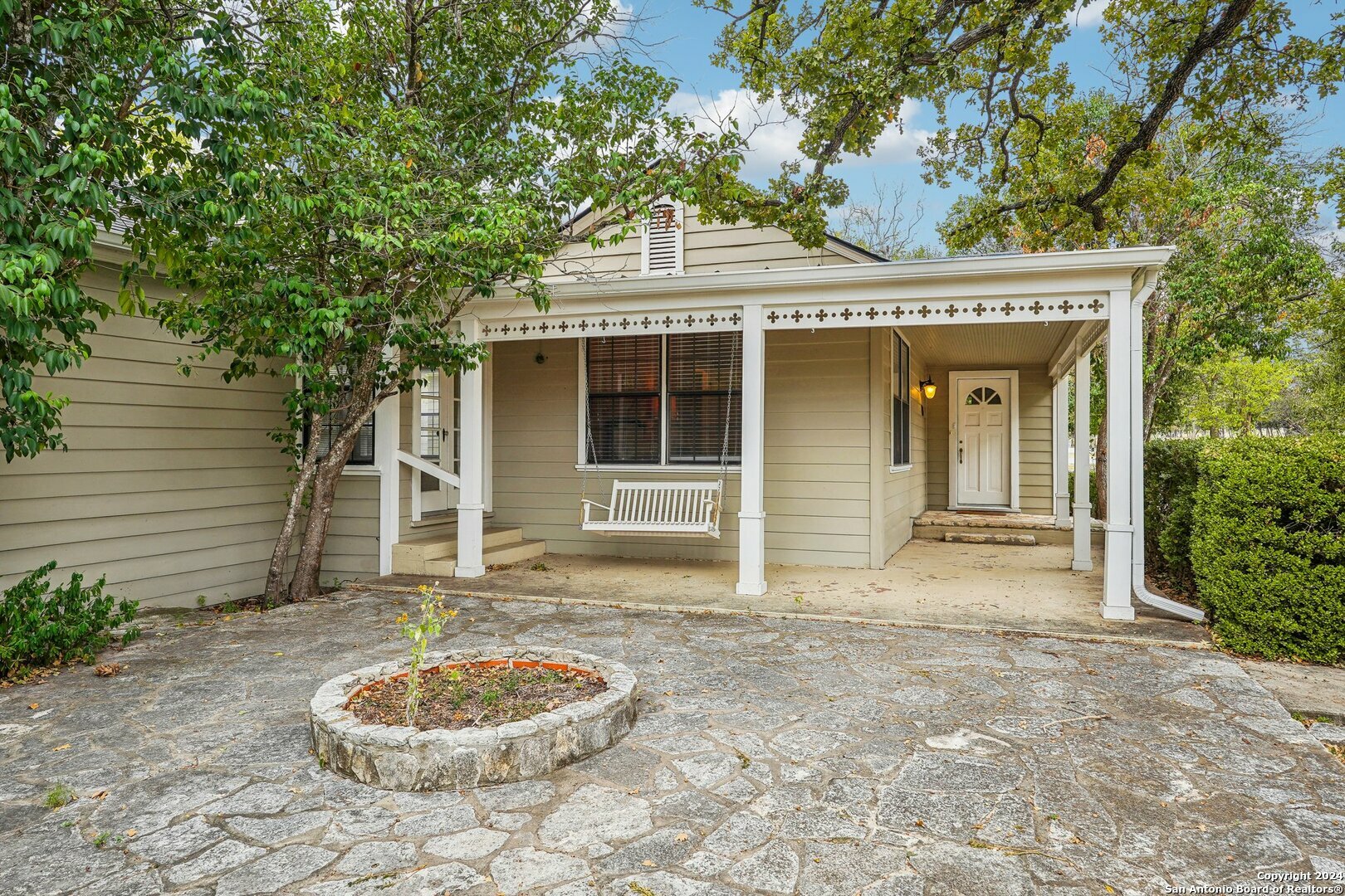 Property Photo:  913 Jackson Rd  TX 78028 