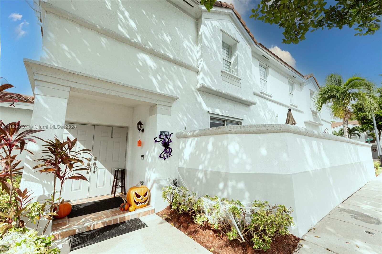 Property Photo: 3920 SW 156th Ave 264 FL 33027