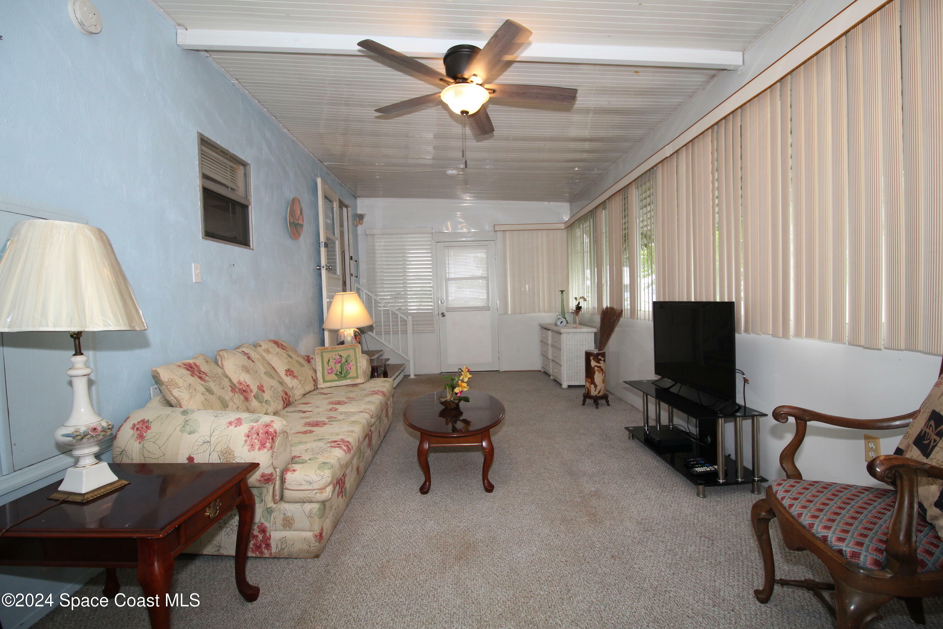 Property Photo:  1175 Greenview Court NE  FL 32907 