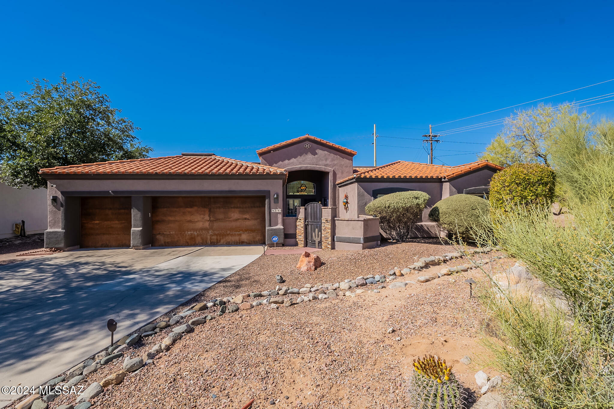 Property Photo:  3783 N Sandrock Place  AZ 85750 