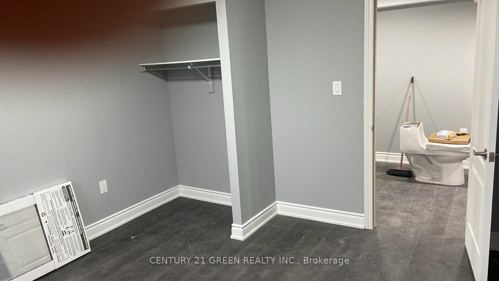 Property Photo:  25 Thornridge Cres Lower  ON N2M 4V9 