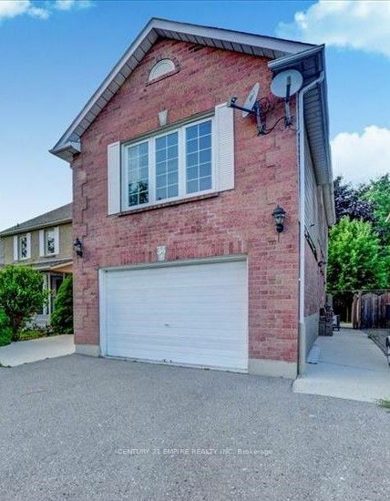 Property Photo:  34 Ducatel Cres  ON L1T 3B4 