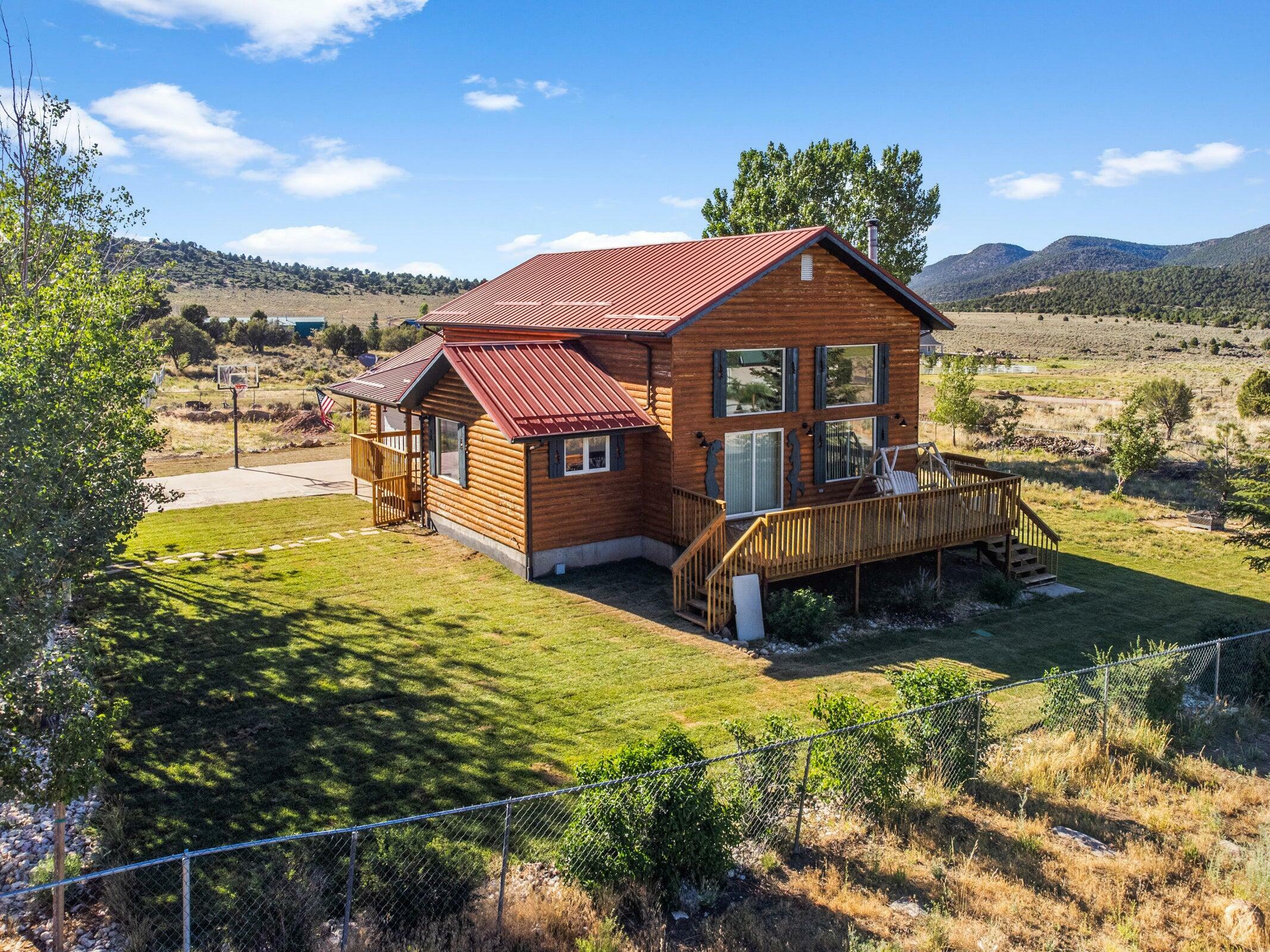 Property Photo:  770 W Carter Dr  UT 84781 