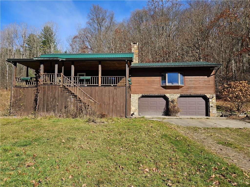 Property Photo:  734 Torpedo Road  PA 16340 