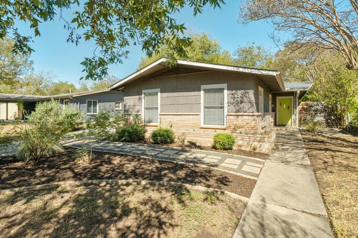 Property Photo:  1304 Corona Drive  TX 78723 