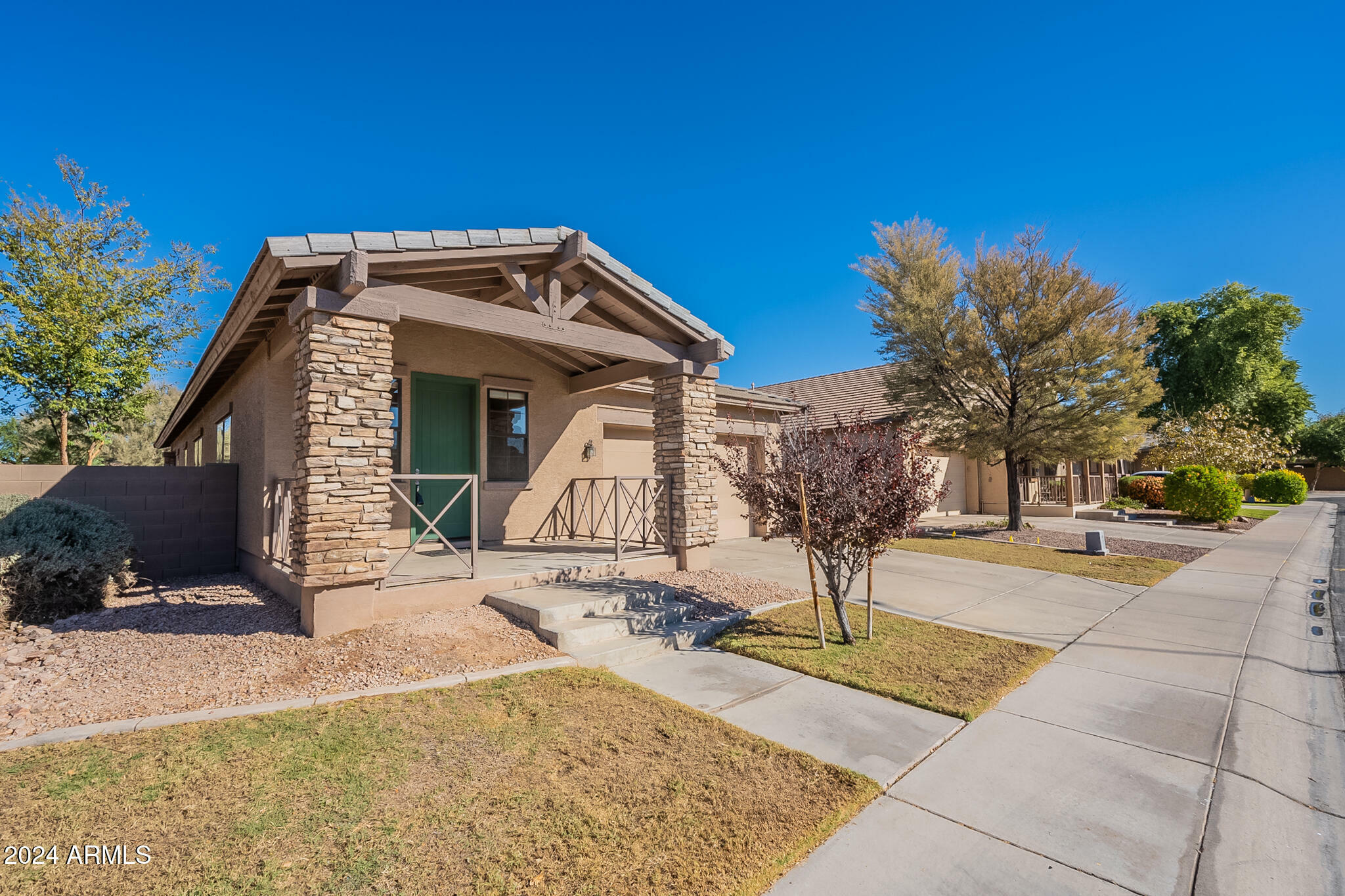 Property Photo:  1432 W Flamingo Drive  AZ 85286 