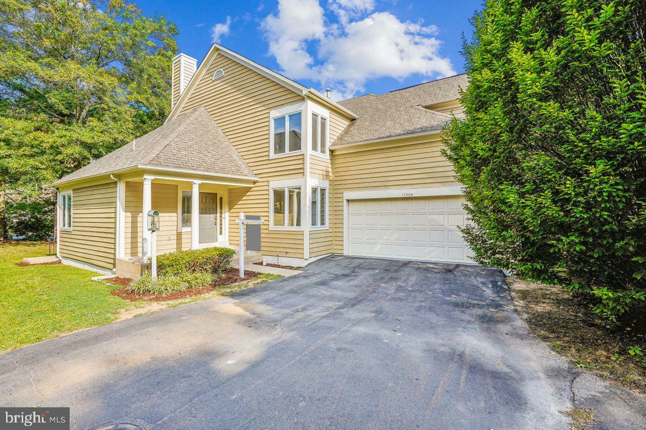 Property Photo:  11204 Crossbeam Court  VA 20194 